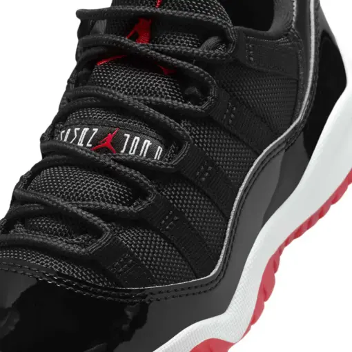 Air Jordan 11 Low "Bred" PS 2025 經典回歸 黑白紅 中童 FV5116-006：圖片 7