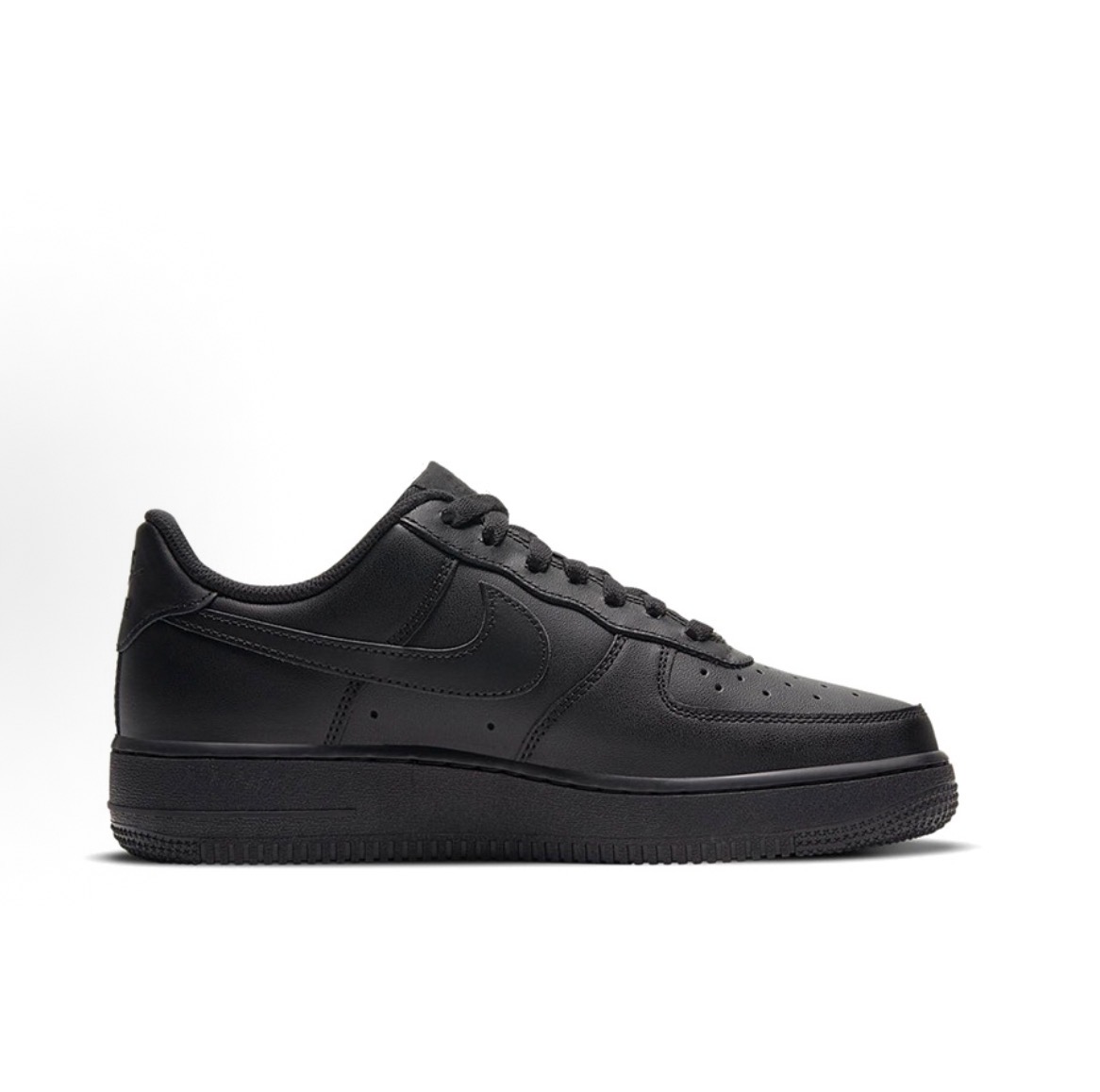 Nike Air Force 1 triple black 低筒 板鞋 純黑:圖片 2