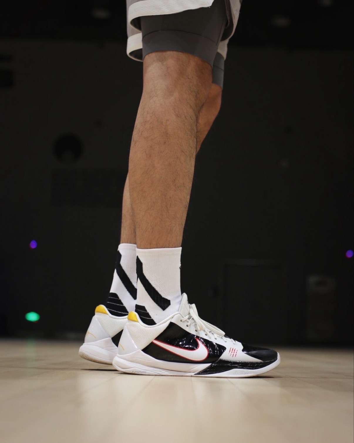 Nike Zoom Kobe 5 Protro "Bruce Lee Alt" 李小龍 舒適百搭 降震防滑耐磨包覆性支撐 低筒 篮球鞋 男女鞋 黑白:圖片 4